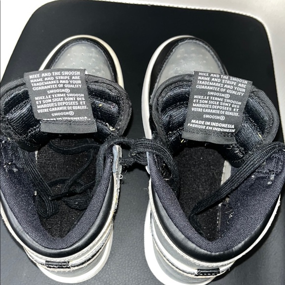 Jordan 1 Retro High OG TD Black and Silver Toe Toddler Size 11C Sneakers - Picture 15 of 17